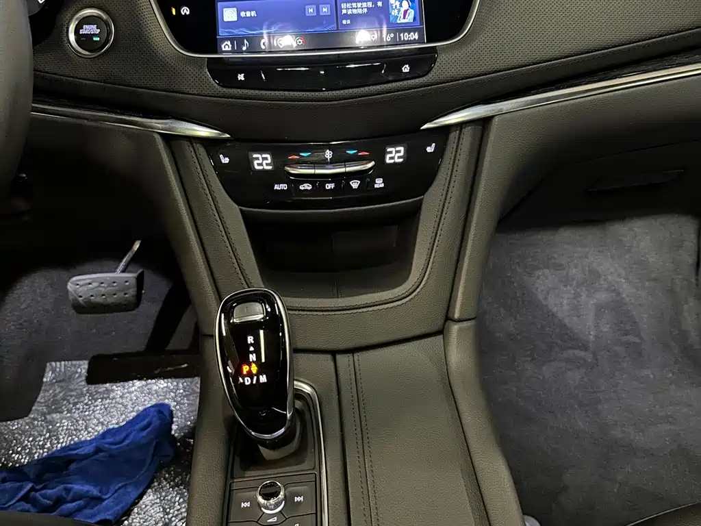 CADILLAC XT5 2022