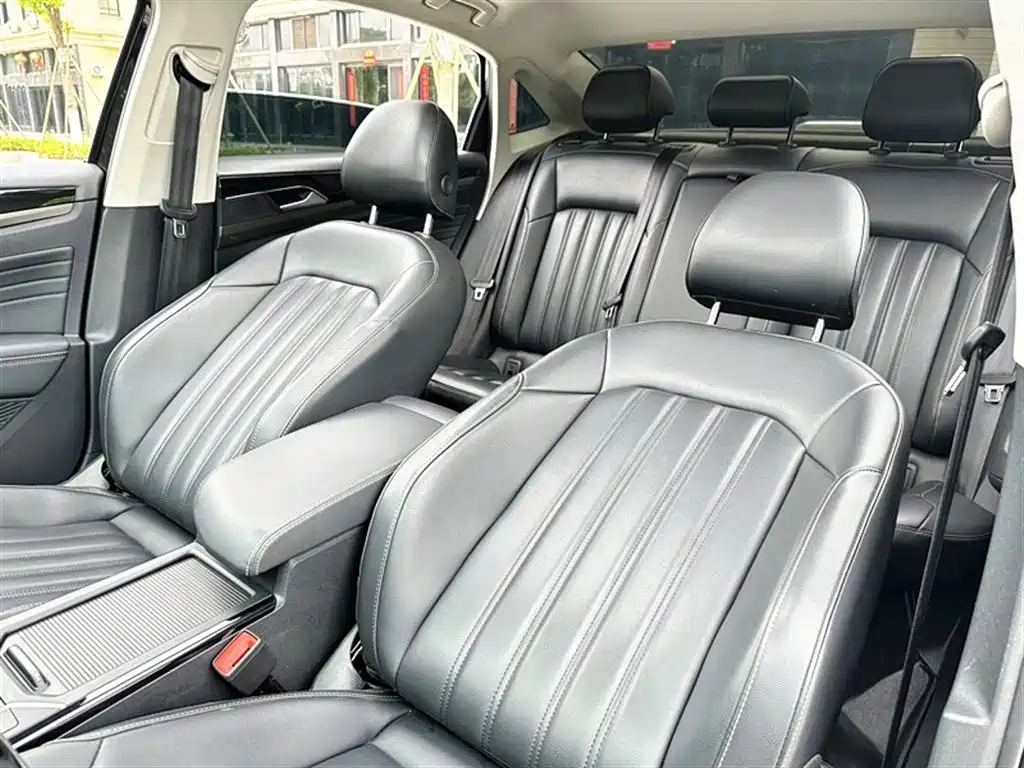 VOLKSWAGEN PASSAT 2020