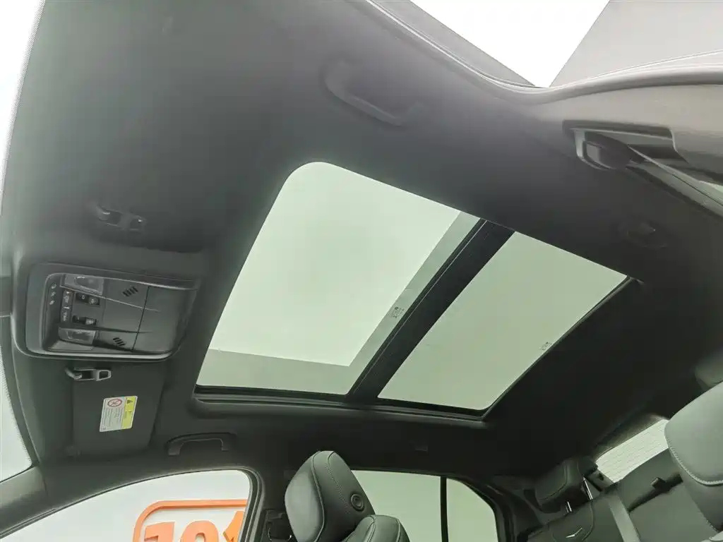 CADILLAC XT4 2021