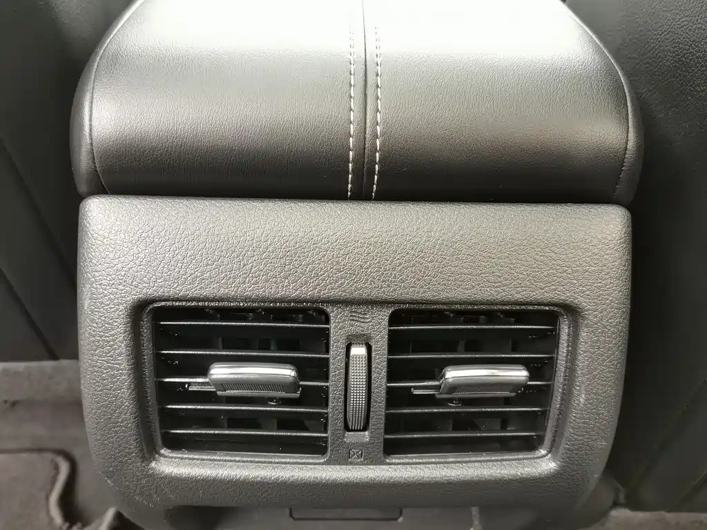 NISSAN TEANA 2019