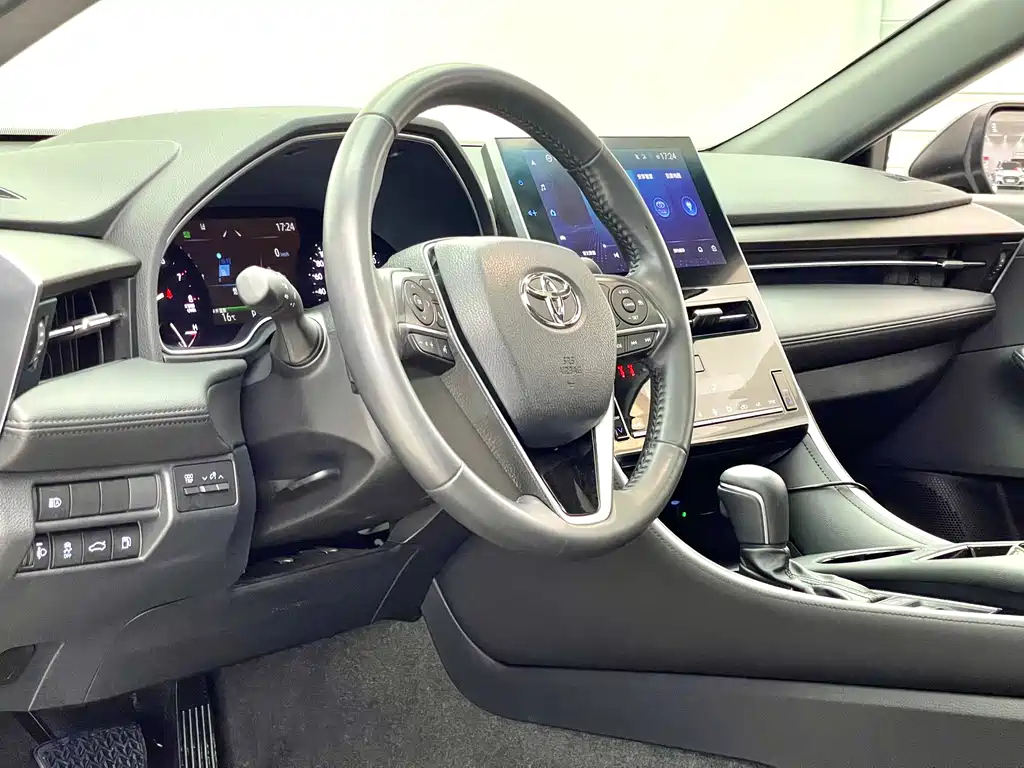 TOYOTA AVALON 2023