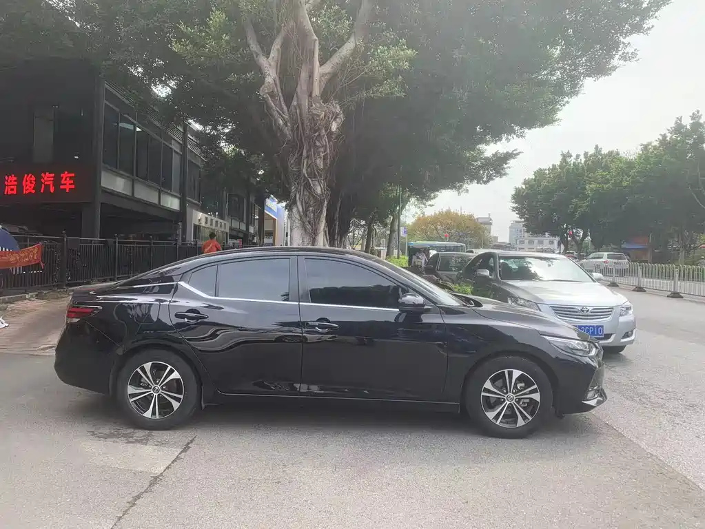 NISSAN SYLPHY 2021