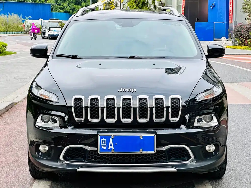 JEEP CHEROKEE 2018