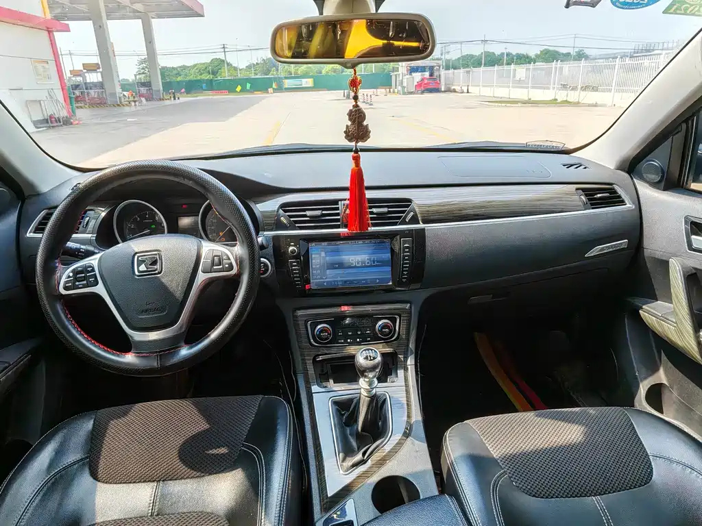 ZOTYE T600 2015