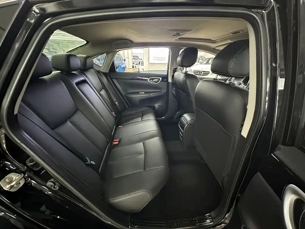 NISSAN SYLPHY 2020