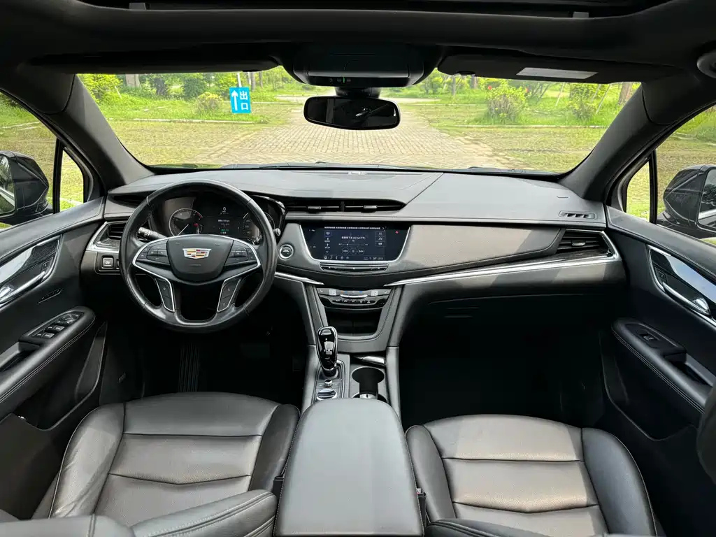CADILLAC XT5 2021