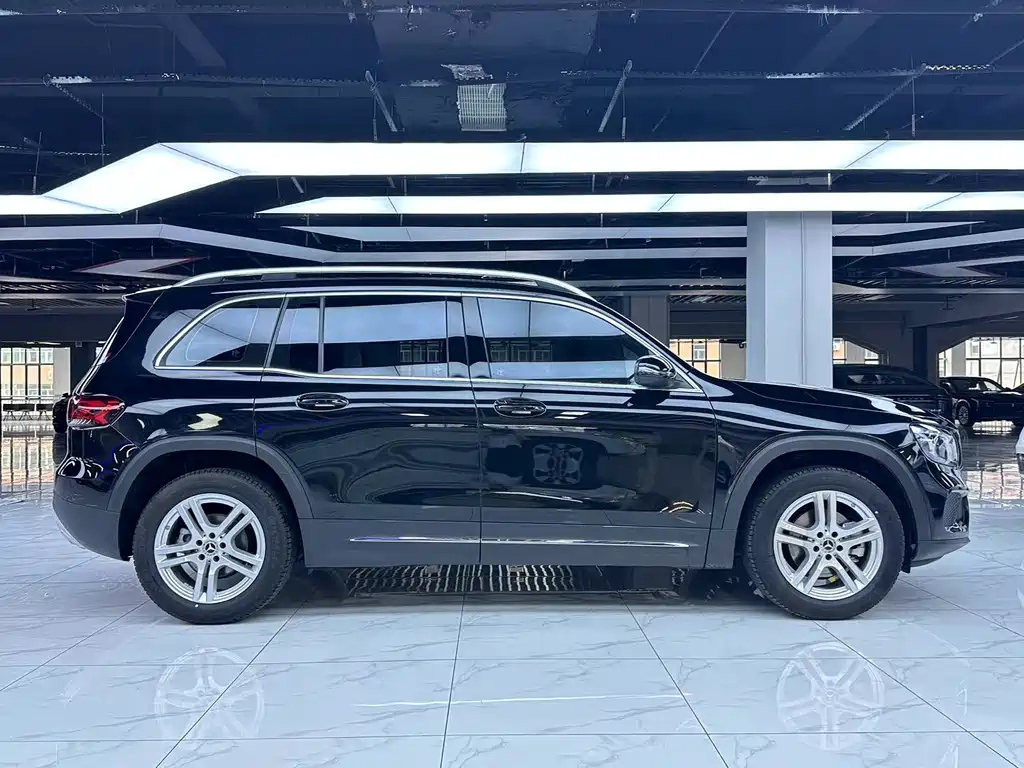 MERCEDES BENZ GLB 2022