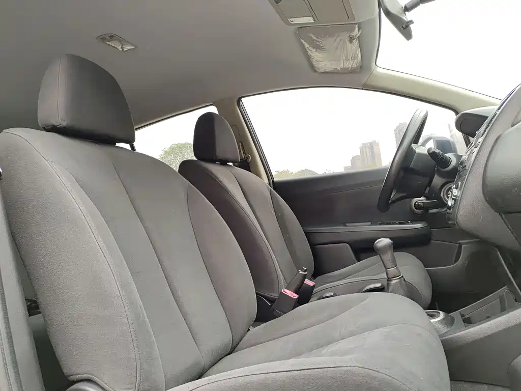 NISSAN TIIDA TIIDA 2010