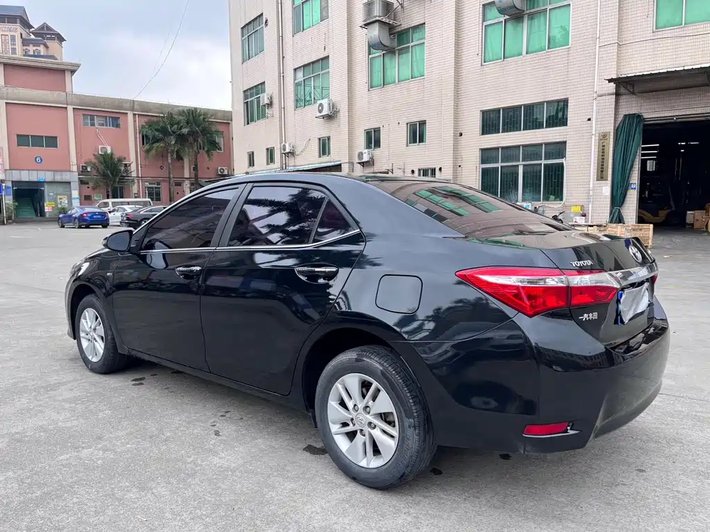 TOYOTA COROLLA 2016