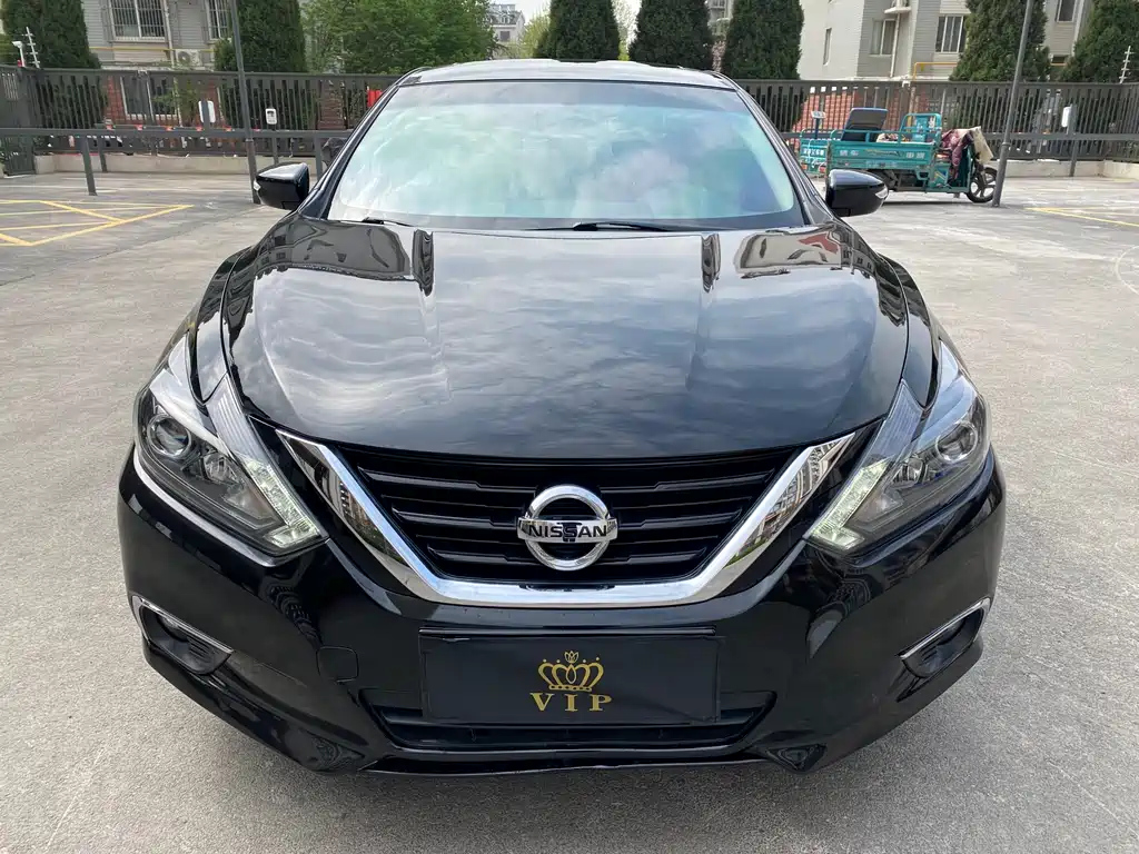 NISSAN TEANA 2017