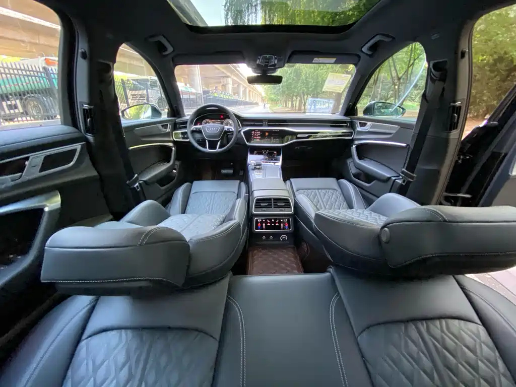 AUDI A6L 2025