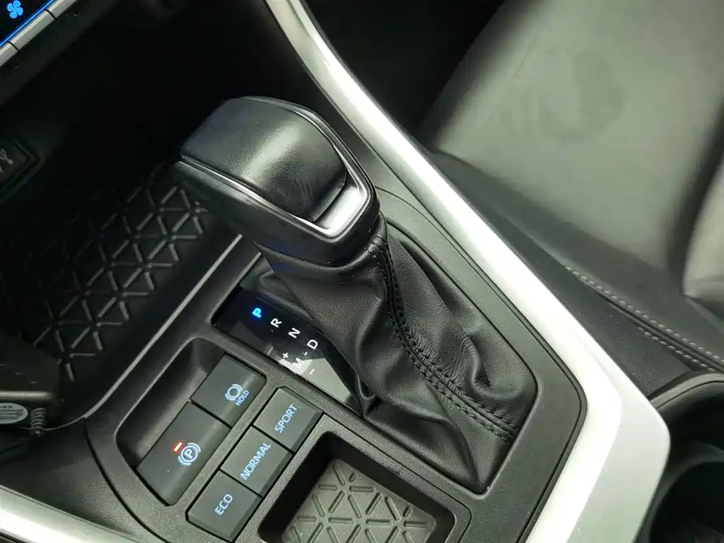 TOYOTA WILDLANDER 2022