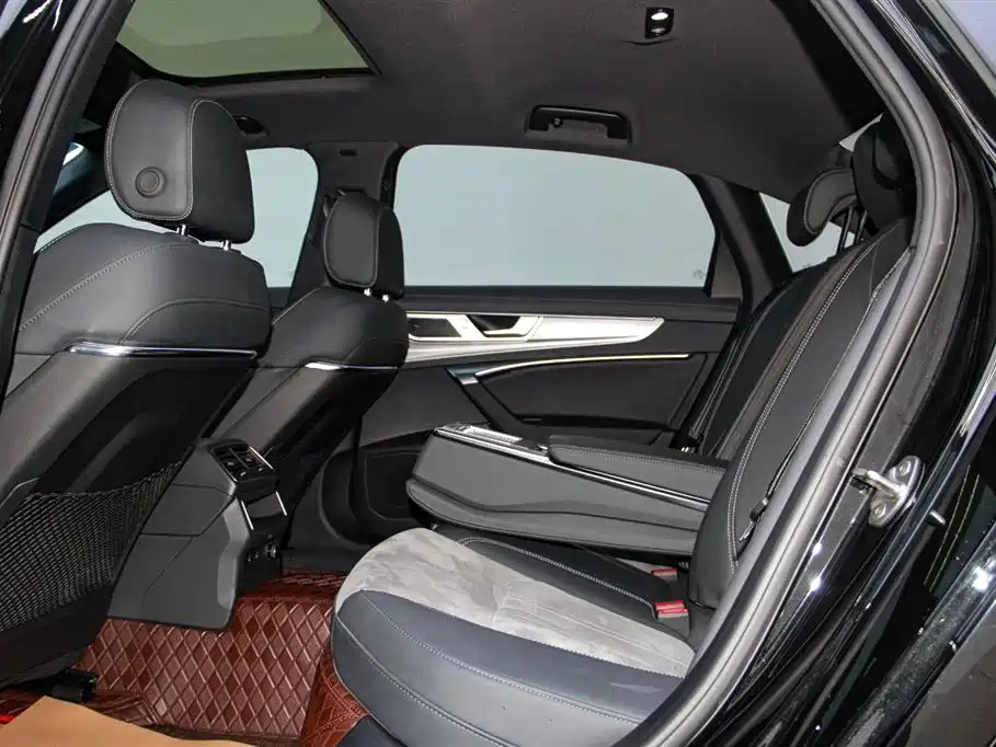 AUDI A6L 2023