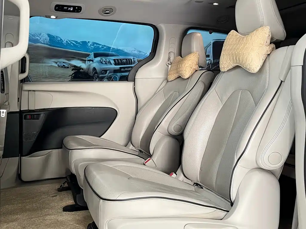 CHRYSLER OTHER 2018