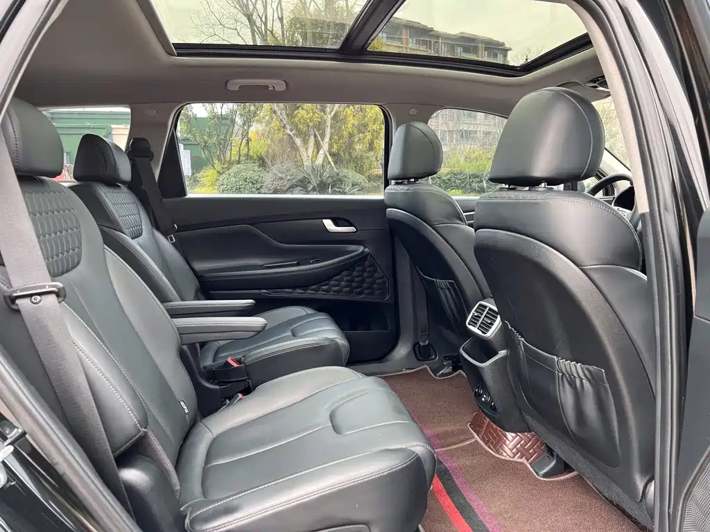 HYUNDAI SANTAFE 2019