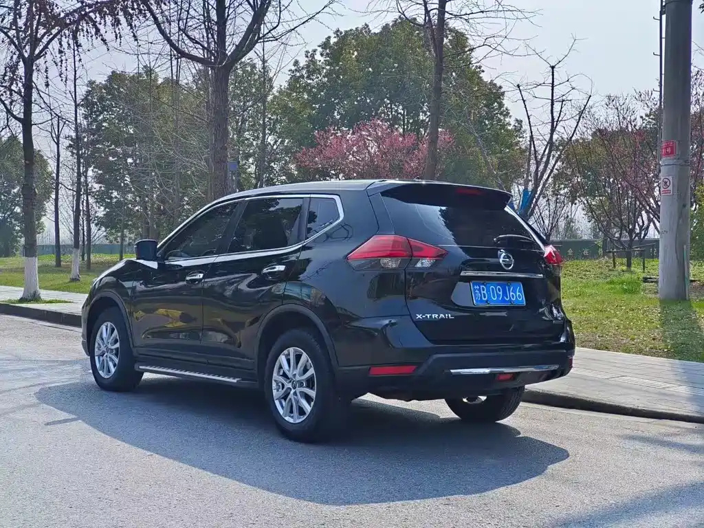 NISSAN X-TRAIL 2019