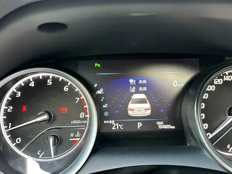 TOYOTA CAMRY 2018
