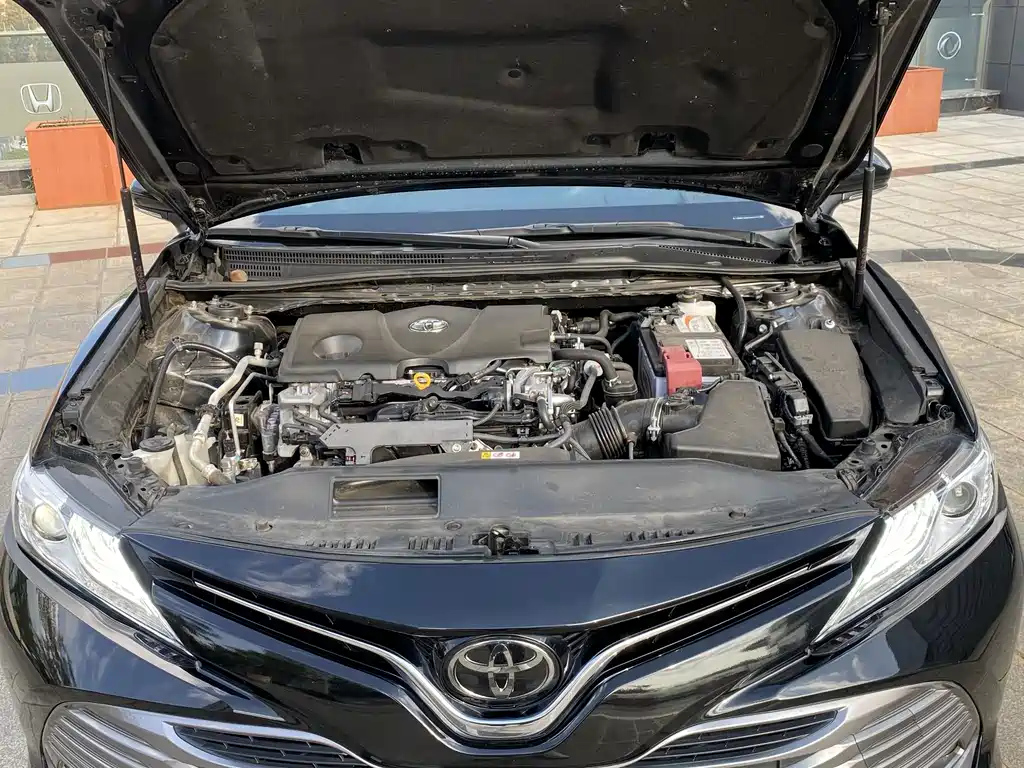 TOYOTA CAMRY 2019