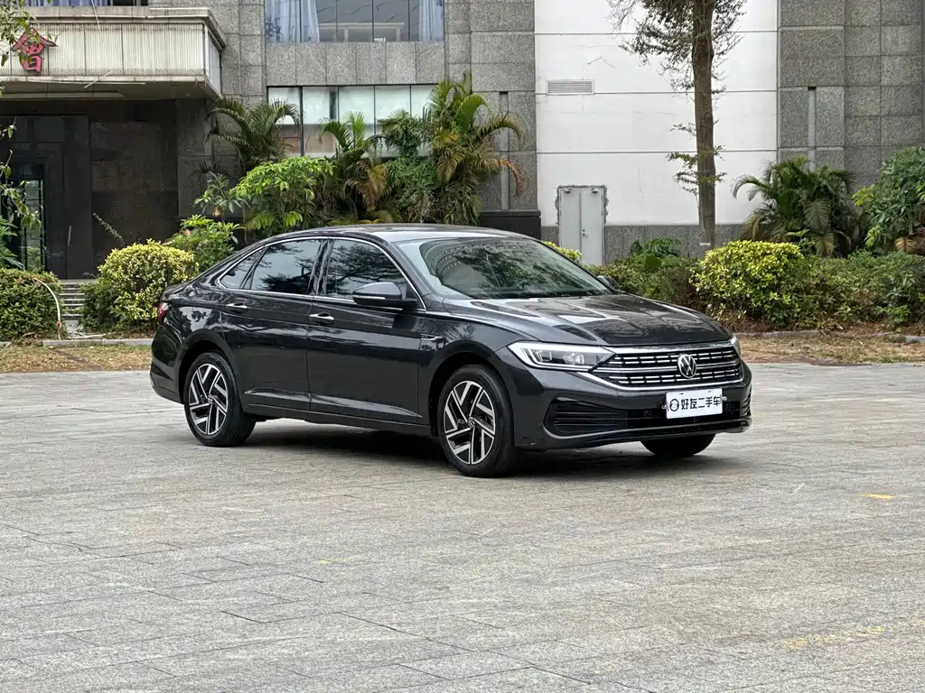 VOLKSWAGEN SAGITAR 2023