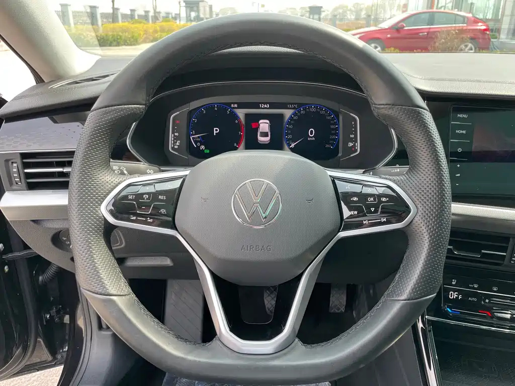 VOLKSWAGEN PASSAT 2022