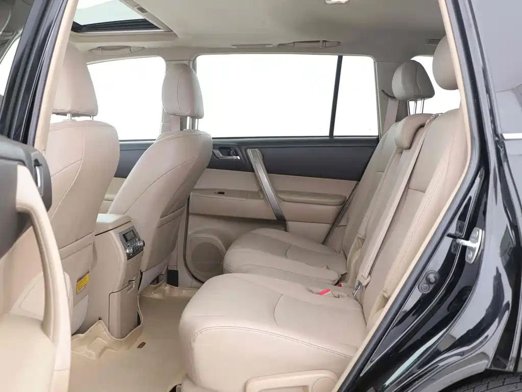 TOYOTA HIGHLANDER 2014