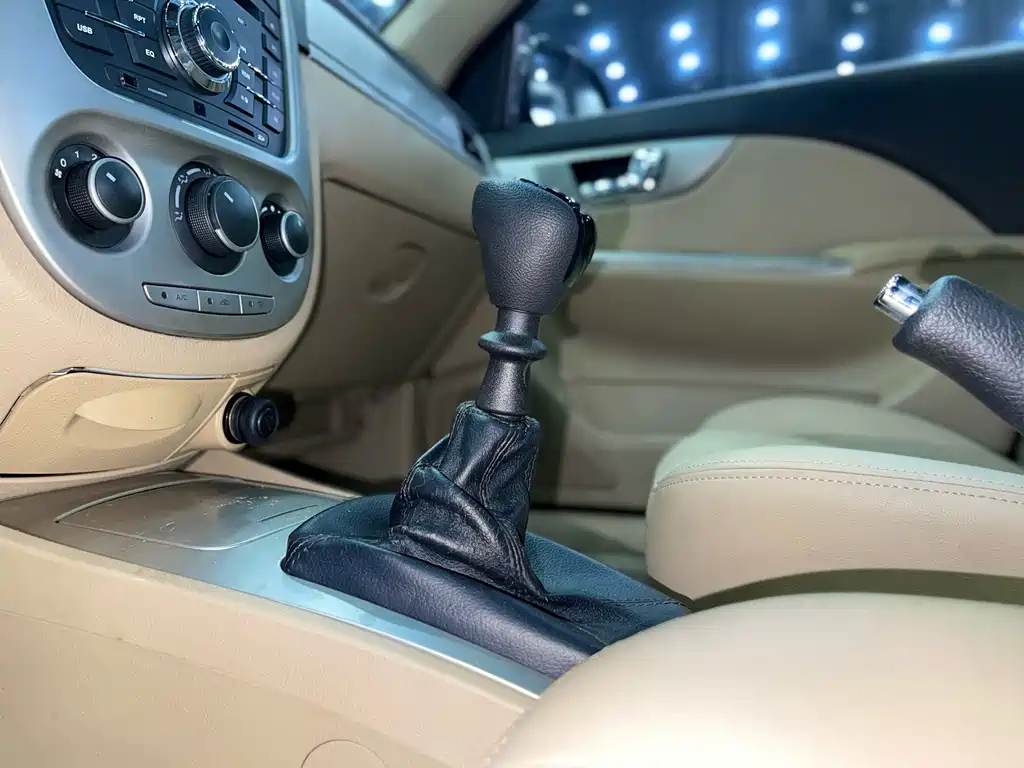 BUICK EXCELLE 2013