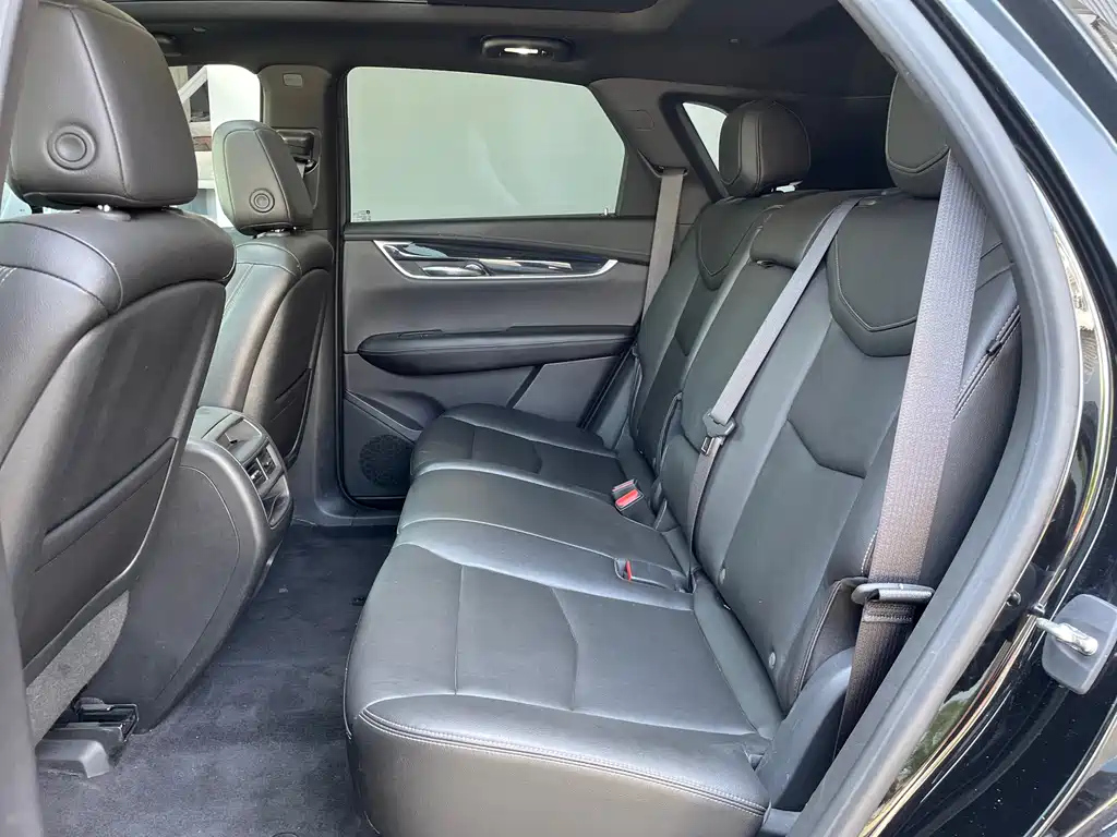 CADILLAC XT5 2021