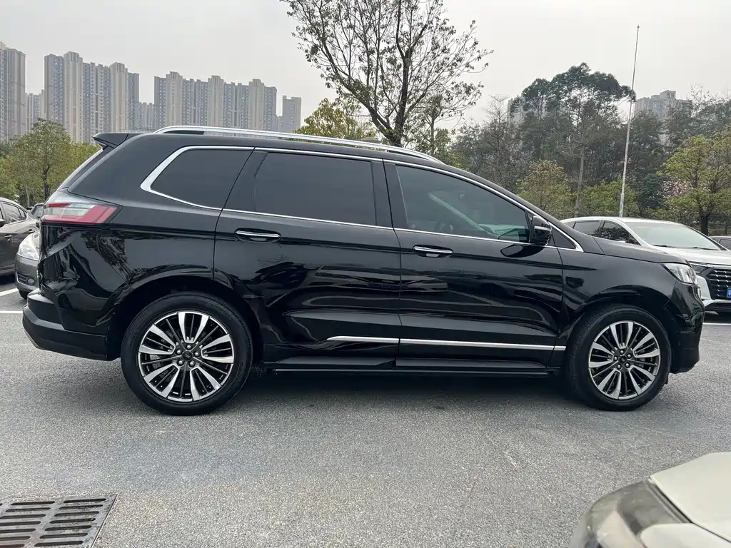FORD EDGE 2021