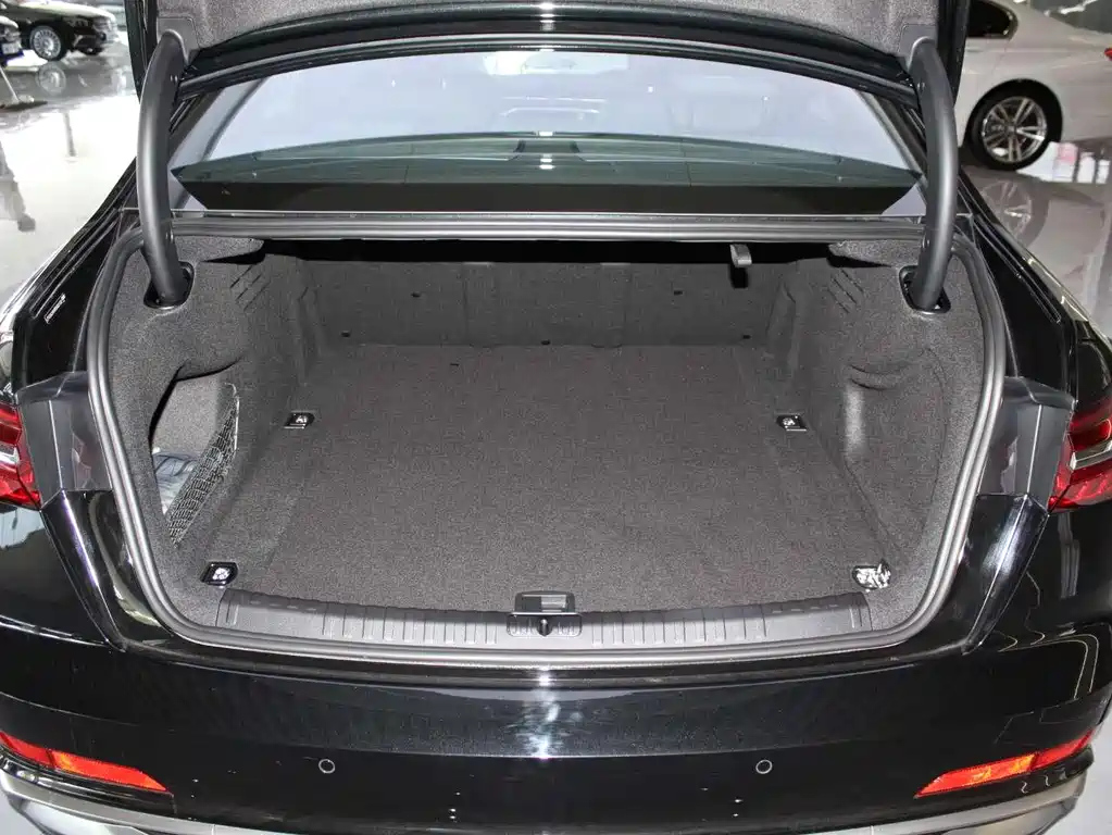 AUDI A6L 2024