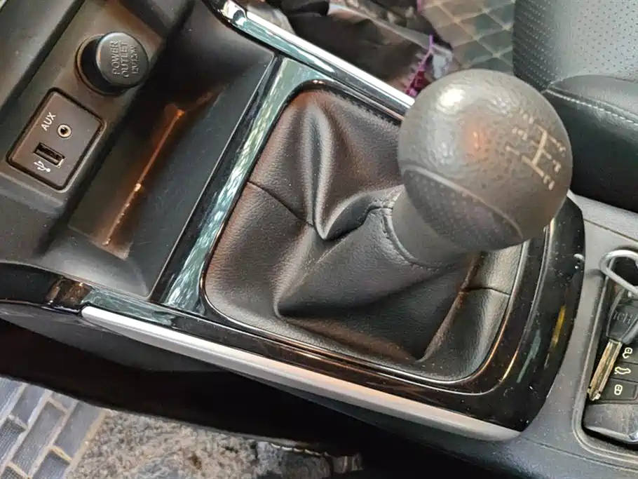 NISSAN SYLPHY 2019