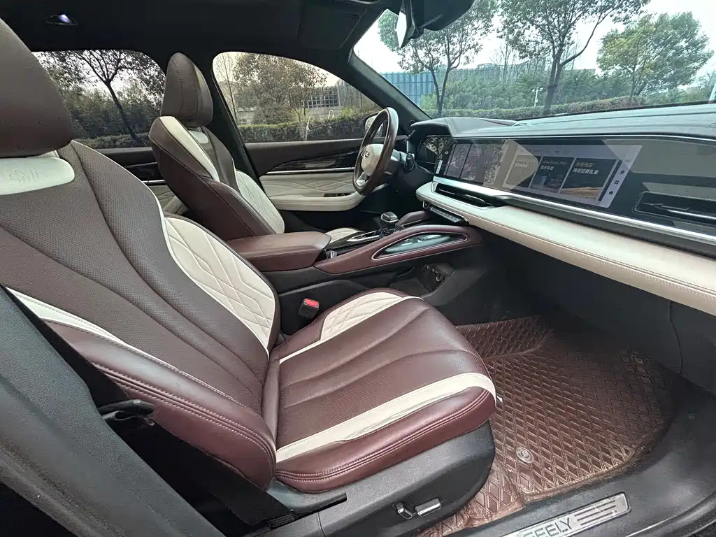 GEELY AUTO MONJARO 2021