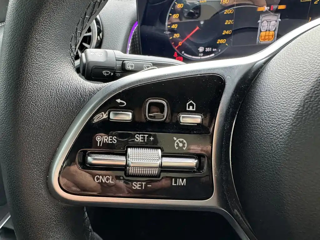 MERCEDES BENZ GLB 2022