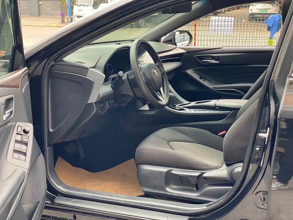 TOYOTA AVALON 2020