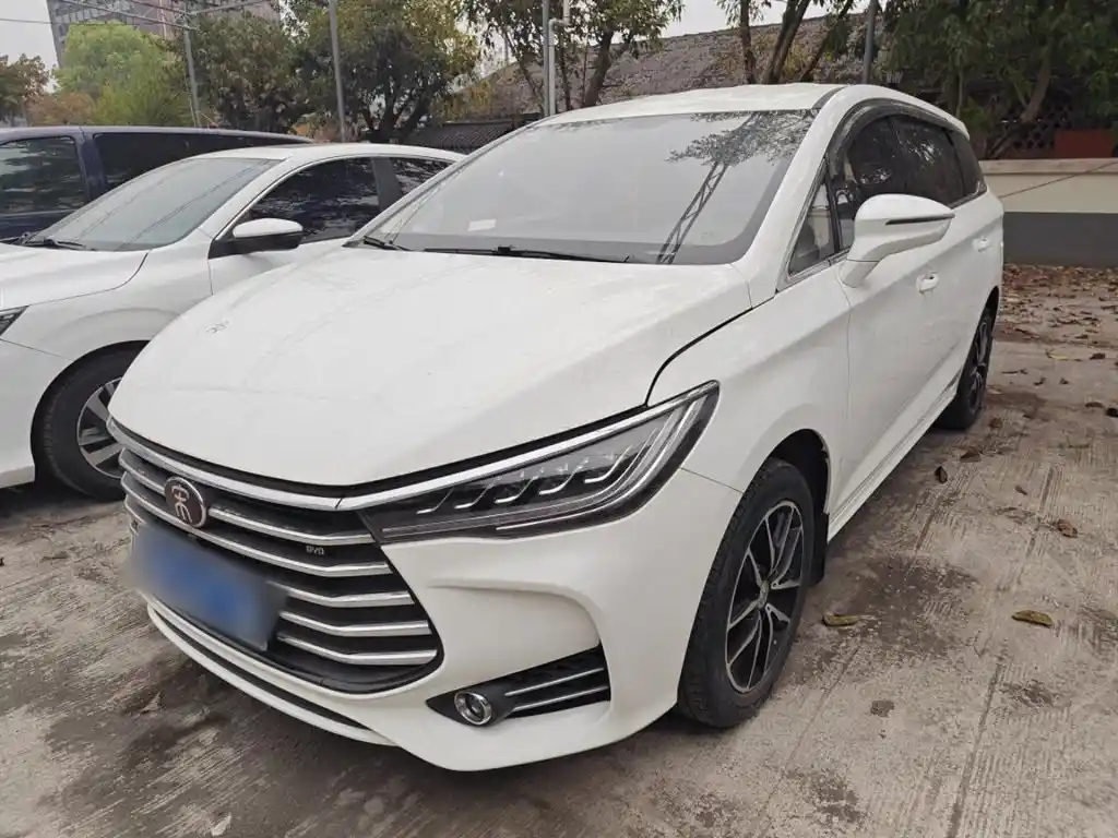 BYD SONG MAX 2017