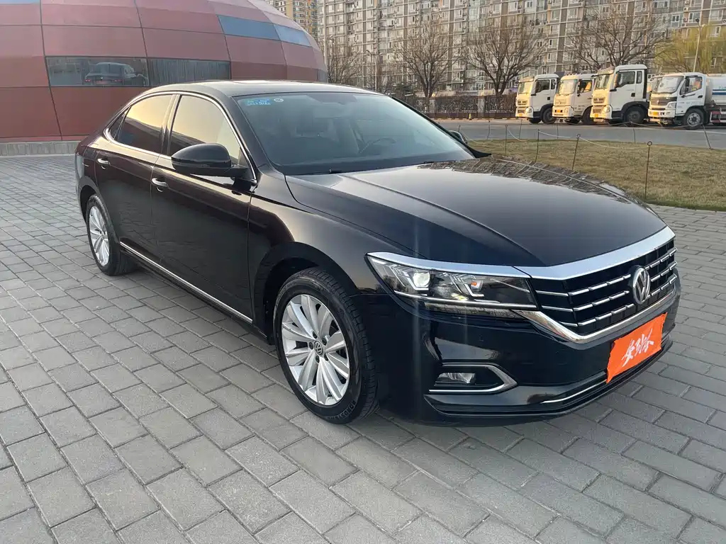 VOLKSWAGEN PASSAT 2020