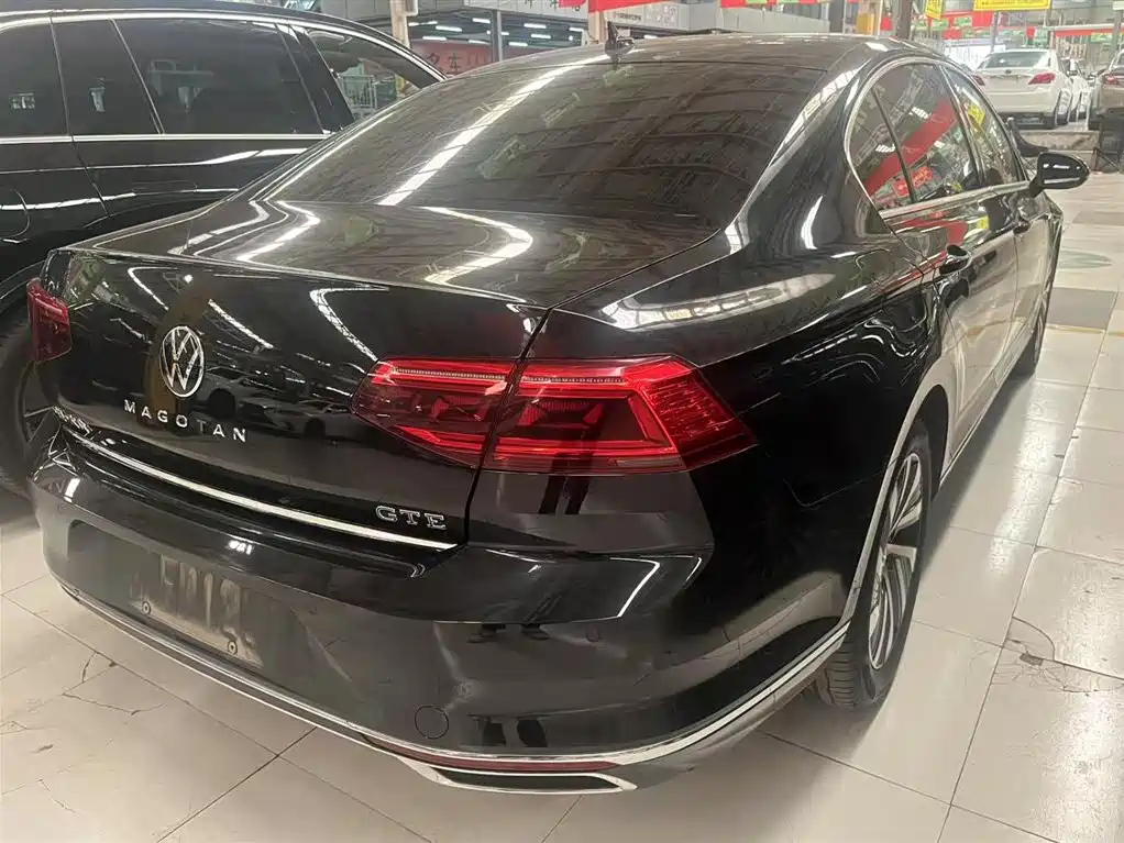 VOLKSWAGEN MAGOTAN 2023