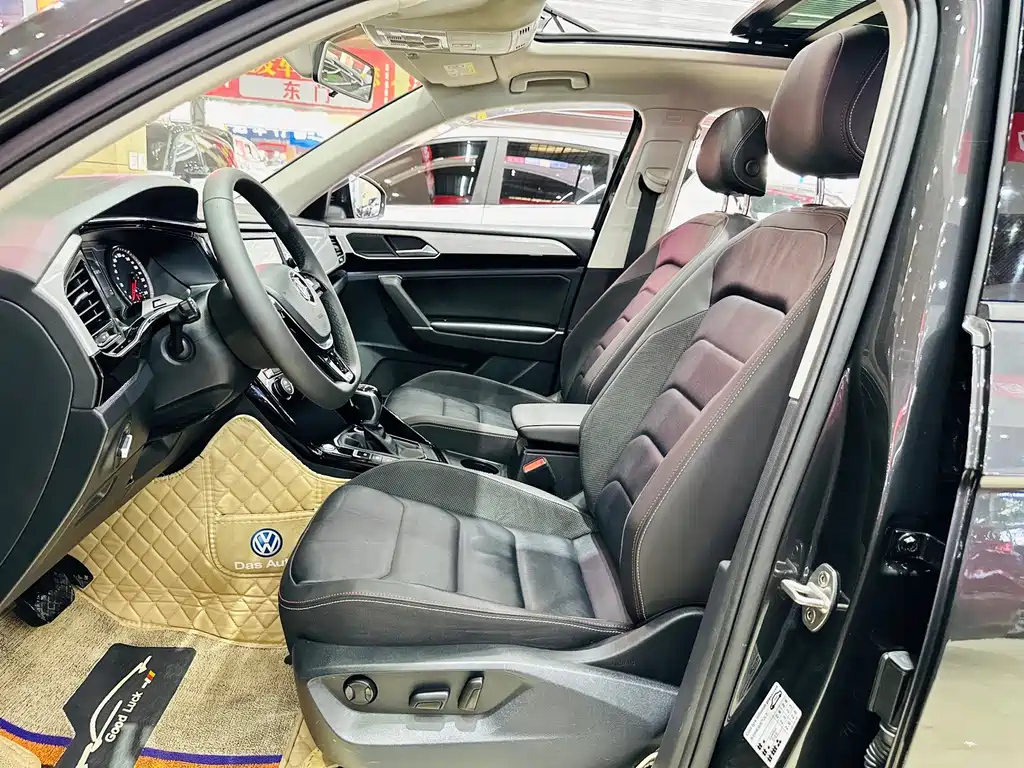 VOLKSWAGEN TAYRON 2020