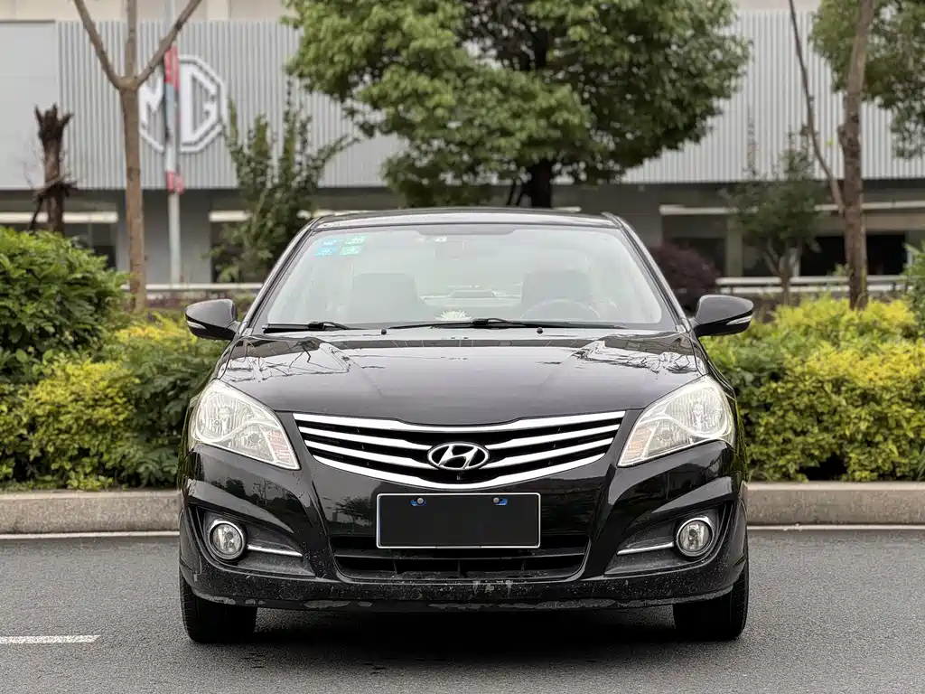 HYUNDAI CELESTA 2013