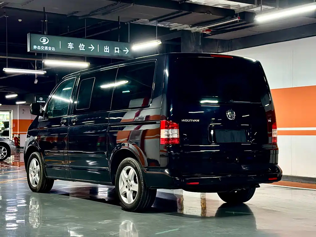 VOLKSWAGEN MULTIVAN 2008
