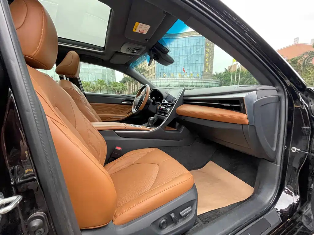 TOYOTA AVALON 2019