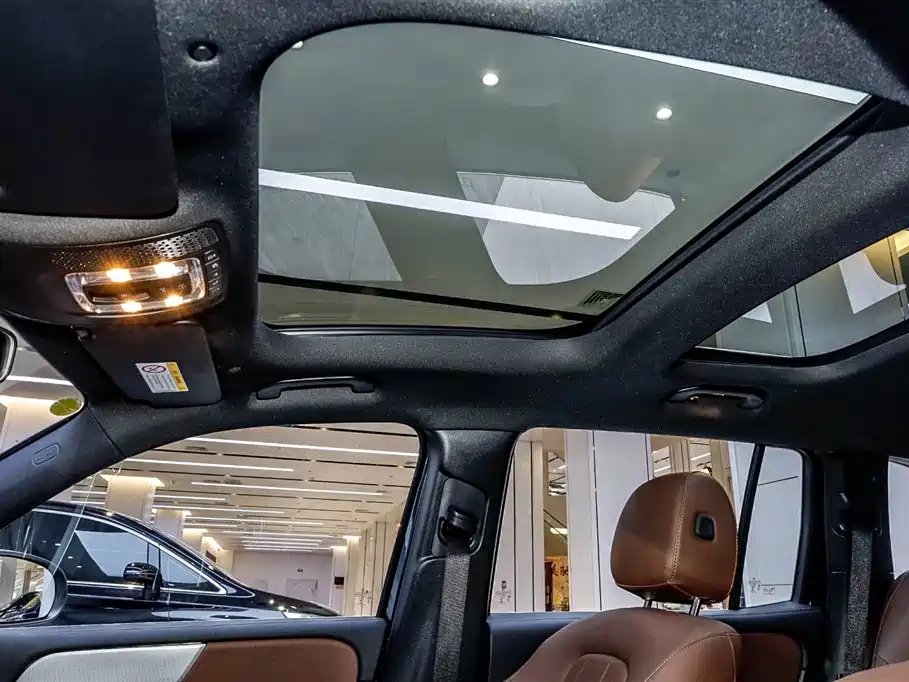 MERCEDES BENZ GLB 2022