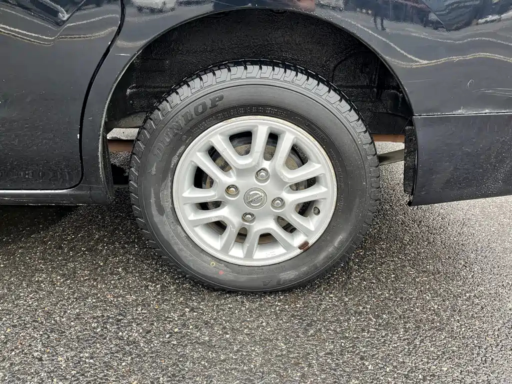 NISSAN NV200 2013