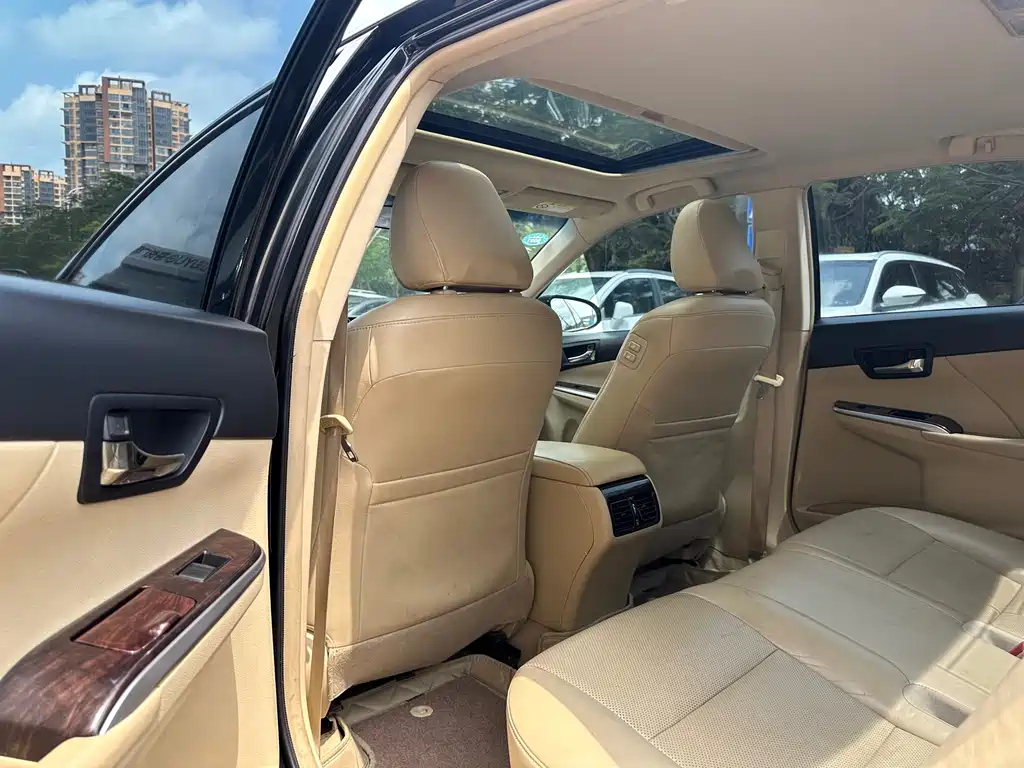 TOYOTA CAMRY 2017