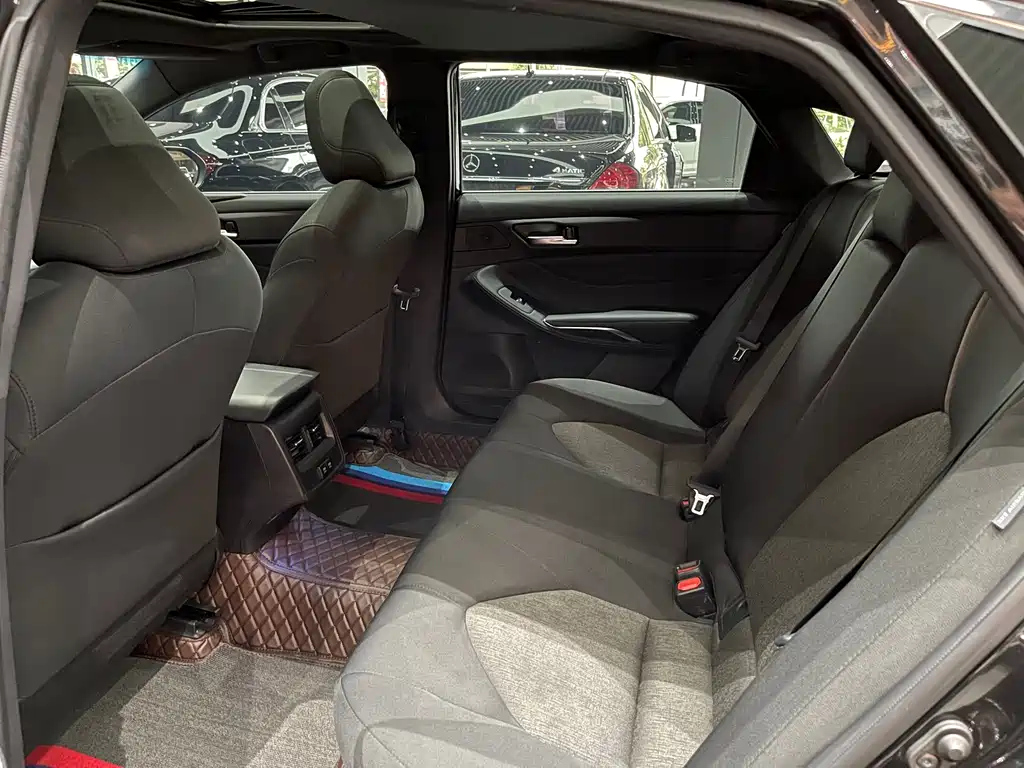 TOYOTA AVALON 2020