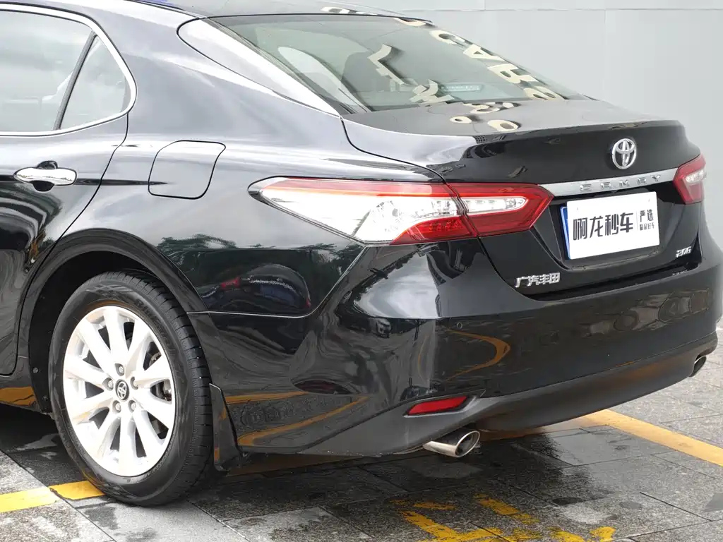 TOYOTA CAMRY 2020