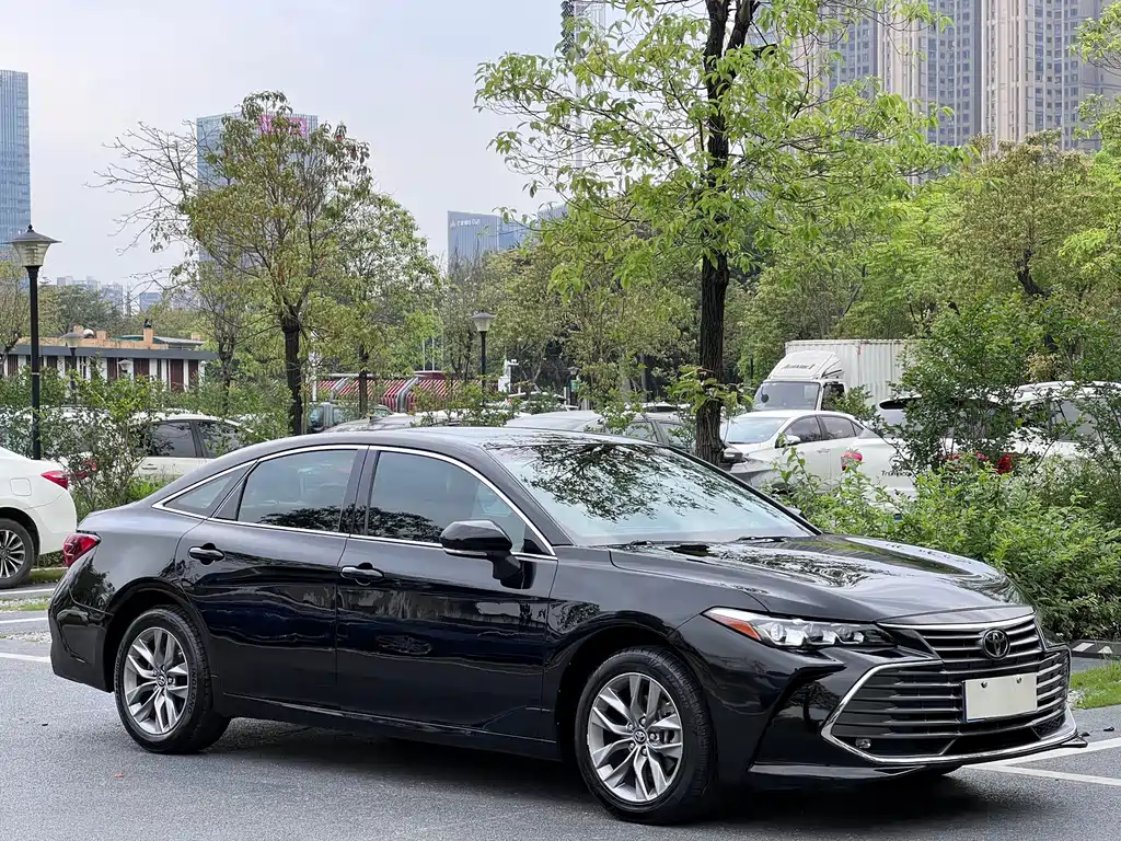 TOYOTA AVALON 2020