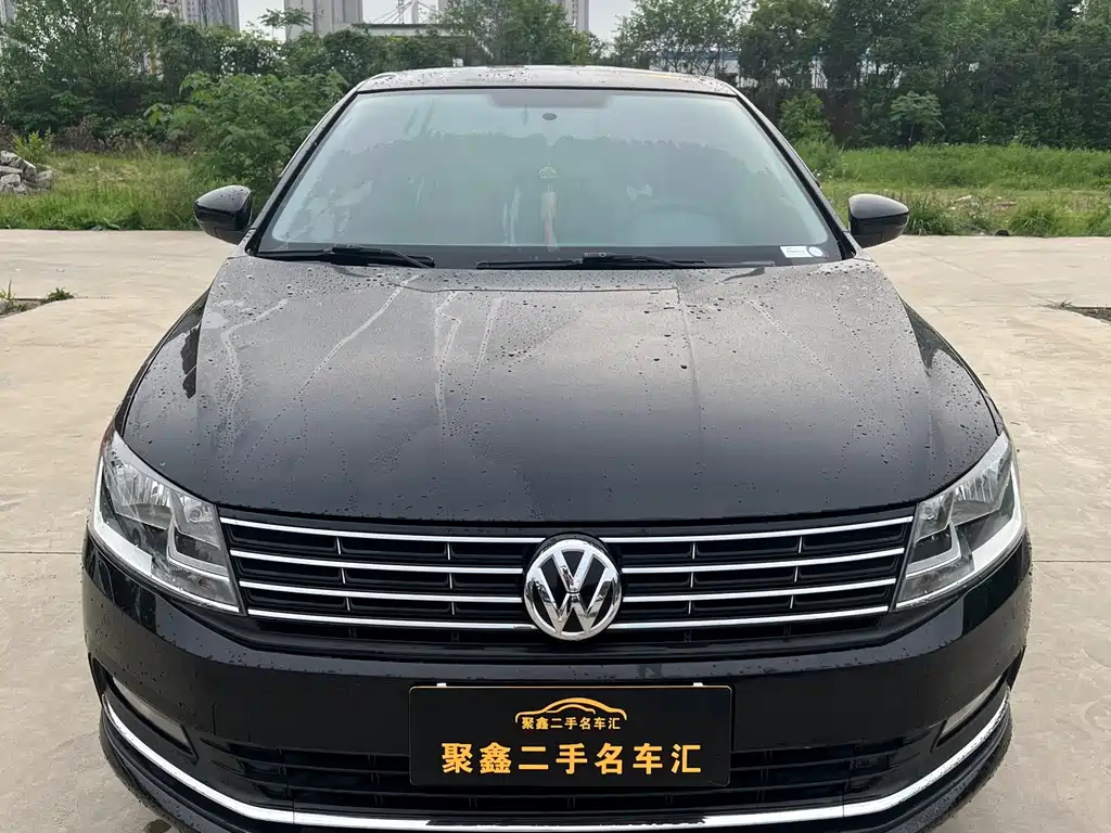 VOLKSWAGEN LAVIDA 2016