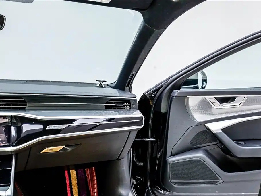 AUDI A6L 2022