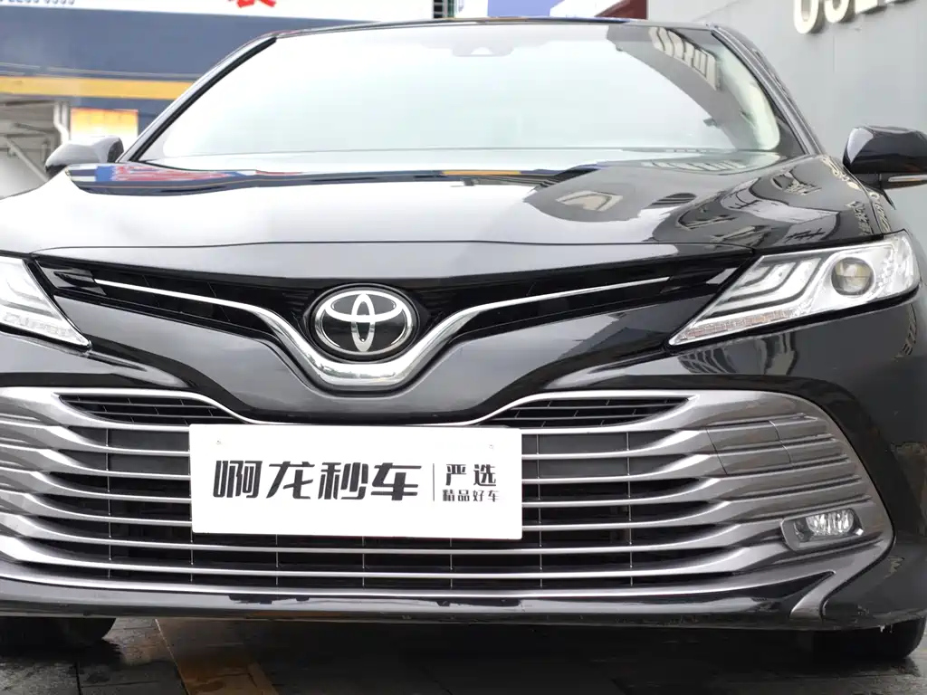 TOYOTA CAMRY 2018