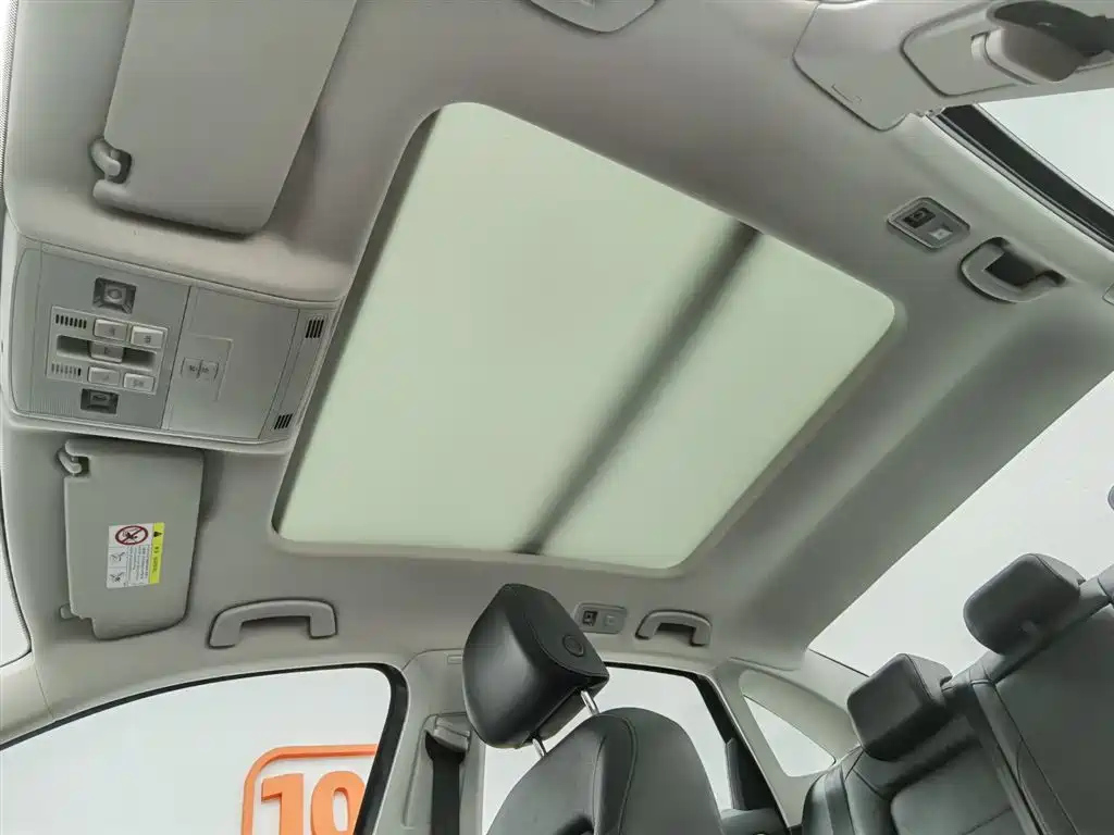 VOLKSWAGEN SAGITAR 2021